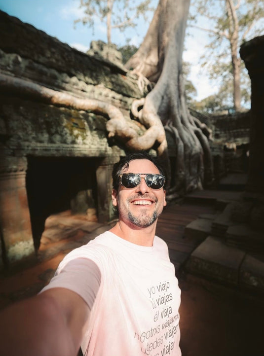 Playera rosa AXM Viajando unisex